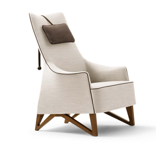 POLTRONE MOBIUS GIORGETTI